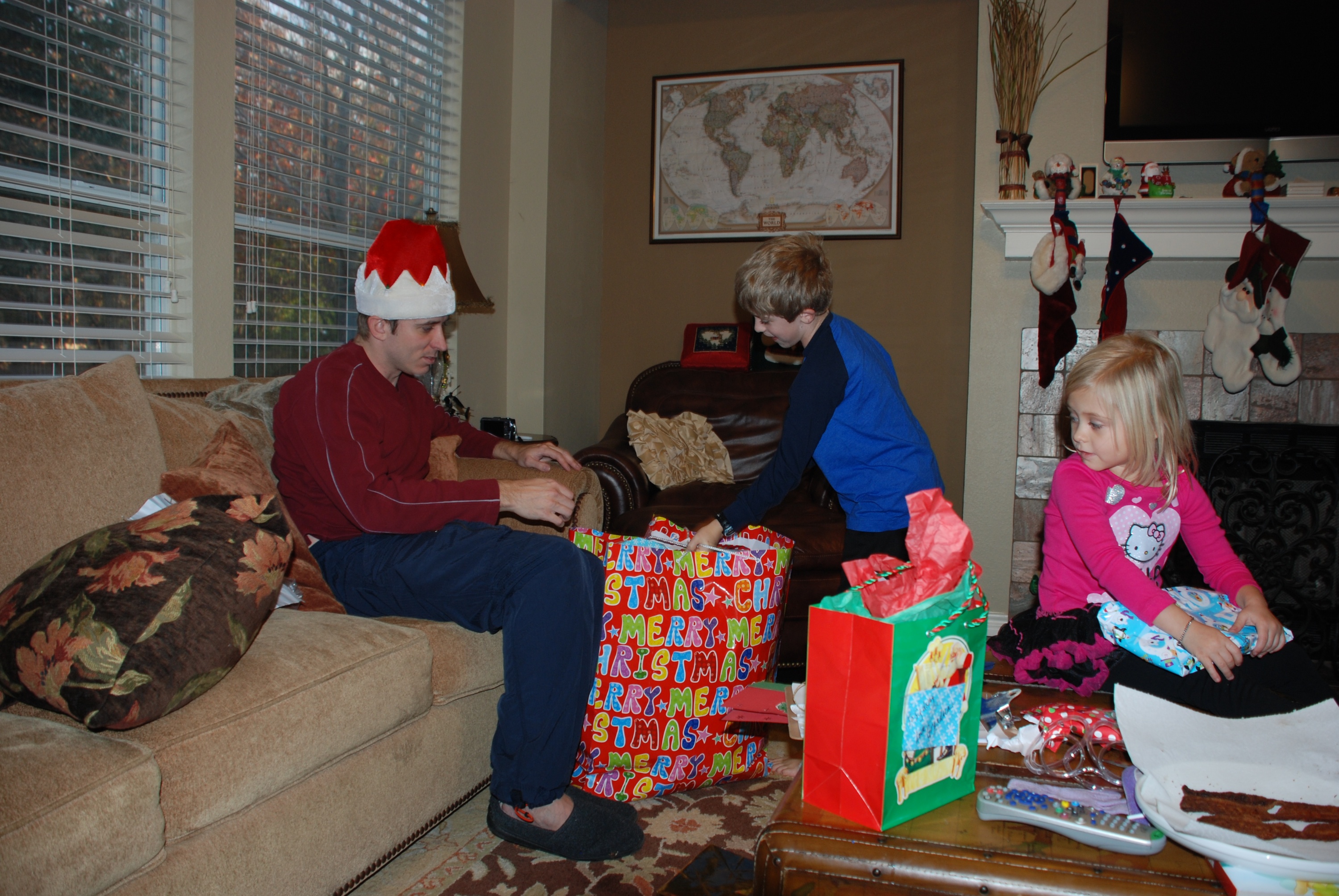2012-12-25 45 Christmas Morning J&H.jpg